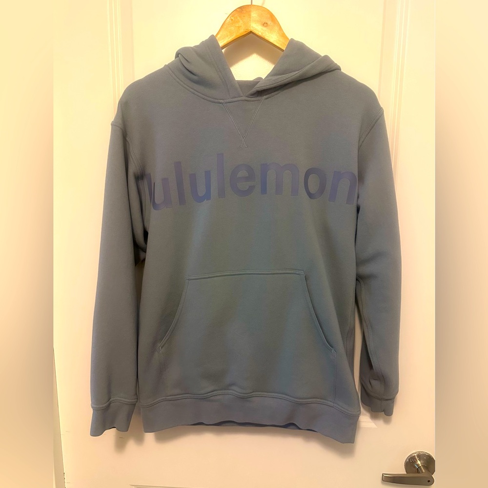 lululemon size 6 hoodie. EUC.
